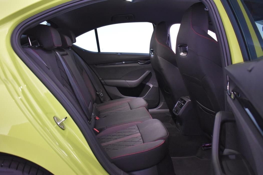 SKODA Octavia 2024