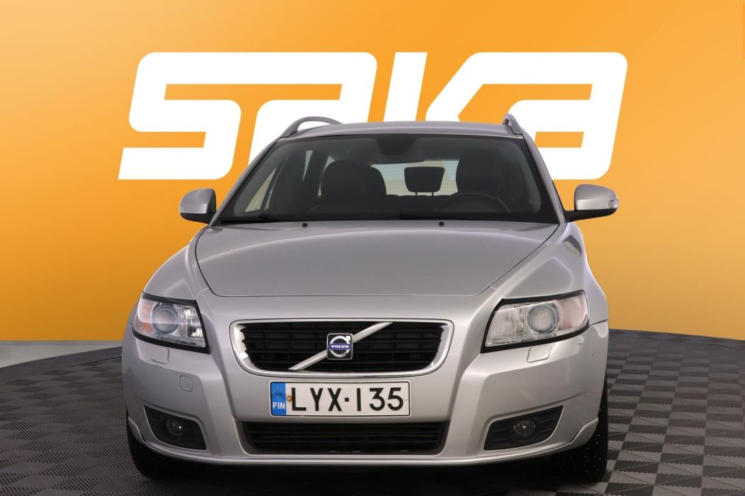 VOLVO V50 2010