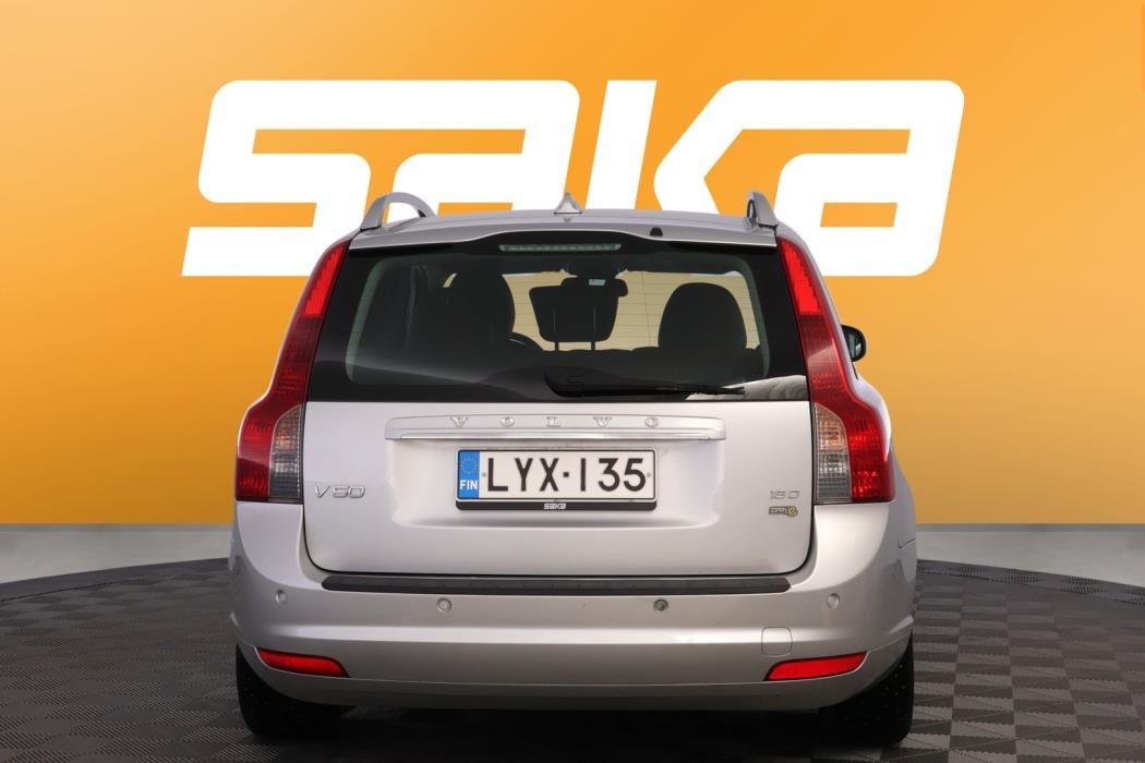 VOLVO V50 2010