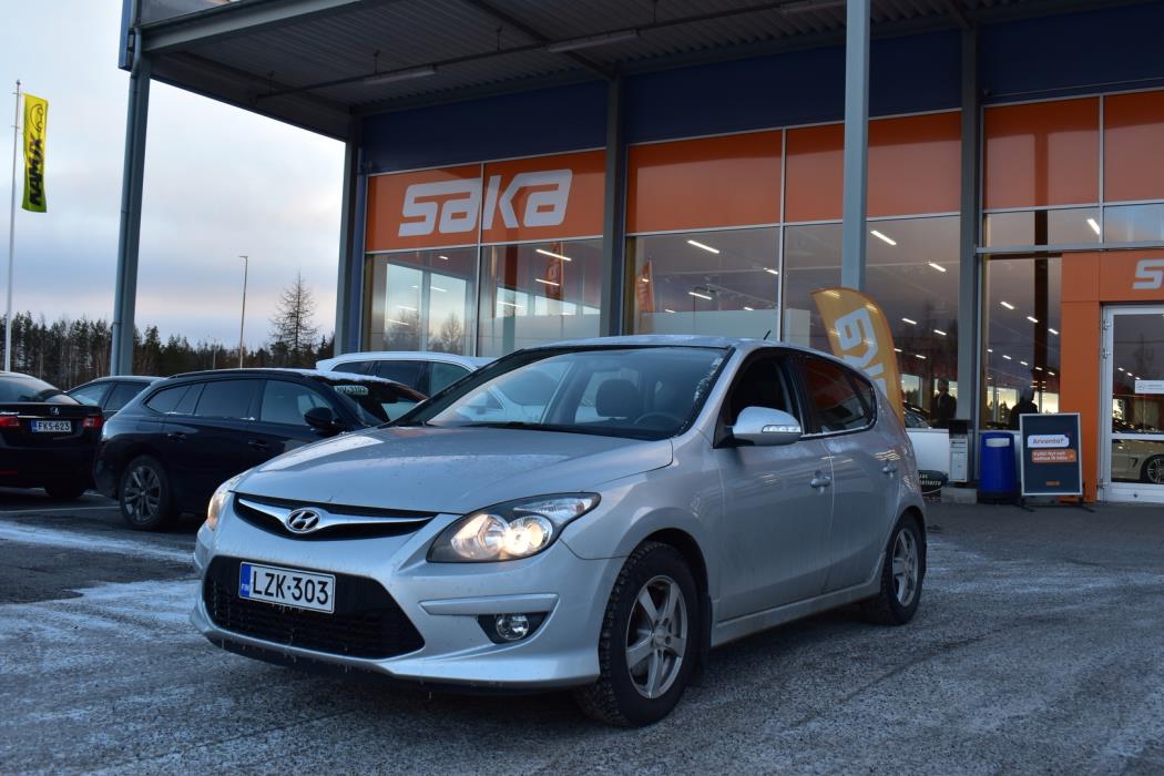 HYUNDAI i30 2012
