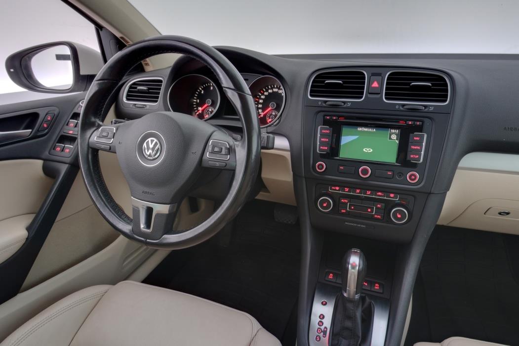 VOLKSWAGEN Golf 2012