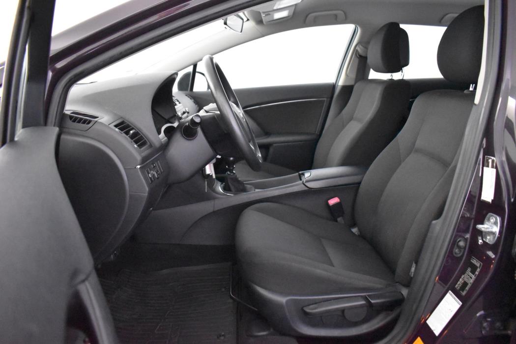 TOYOTA Avensis 2010
