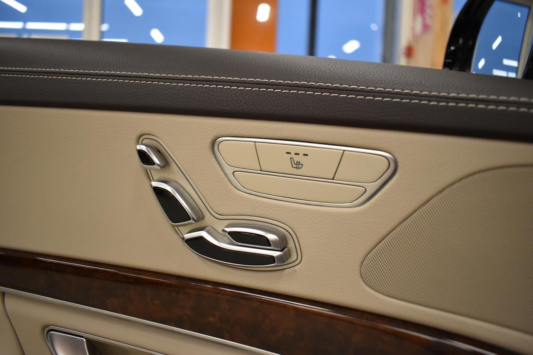 MERCEDES-BENZ S 2015