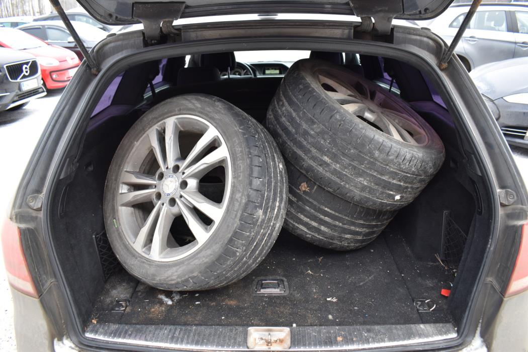 MERCEDES-BENZ E 2014