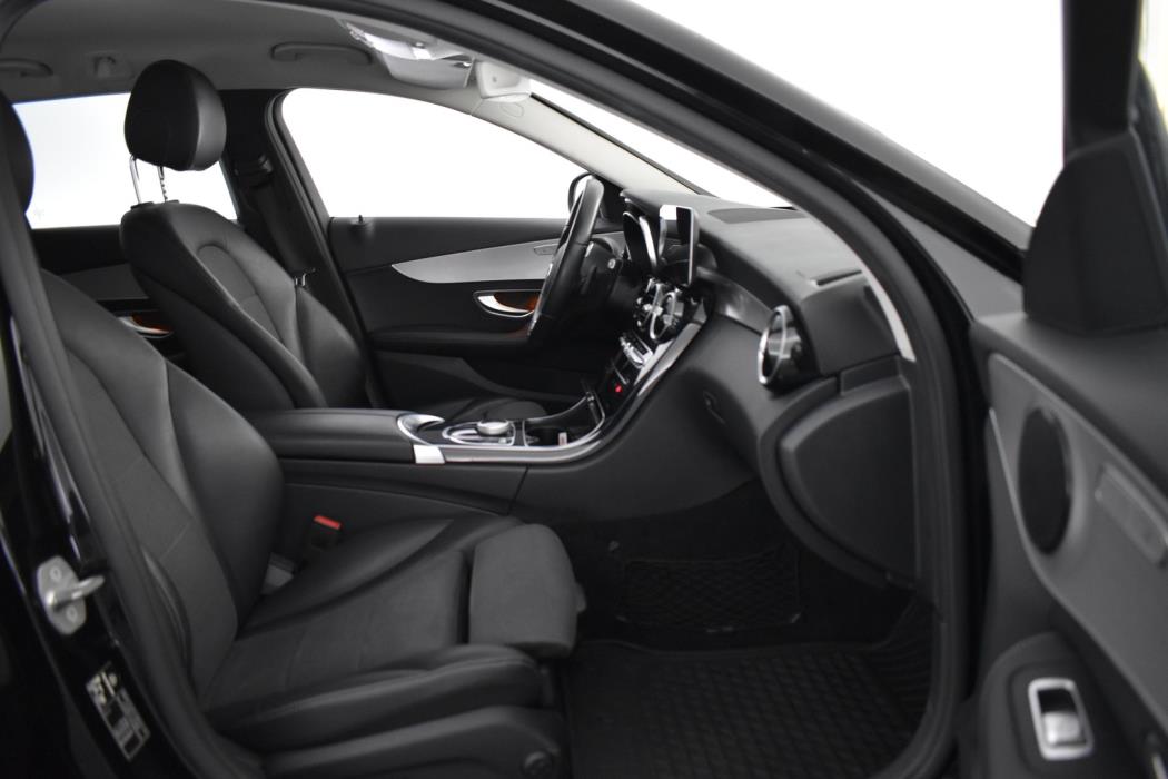 MERCEDES-BENZ C 2020