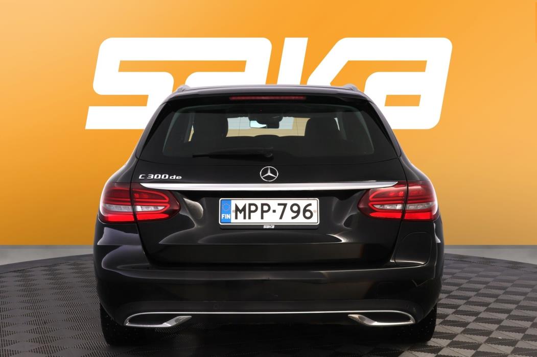 MERCEDES-BENZ C 2020