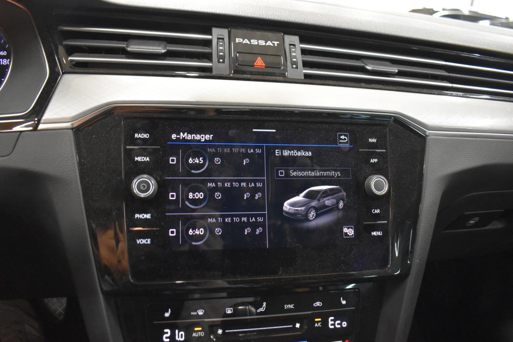 VOLKSWAGEN Passat 2021