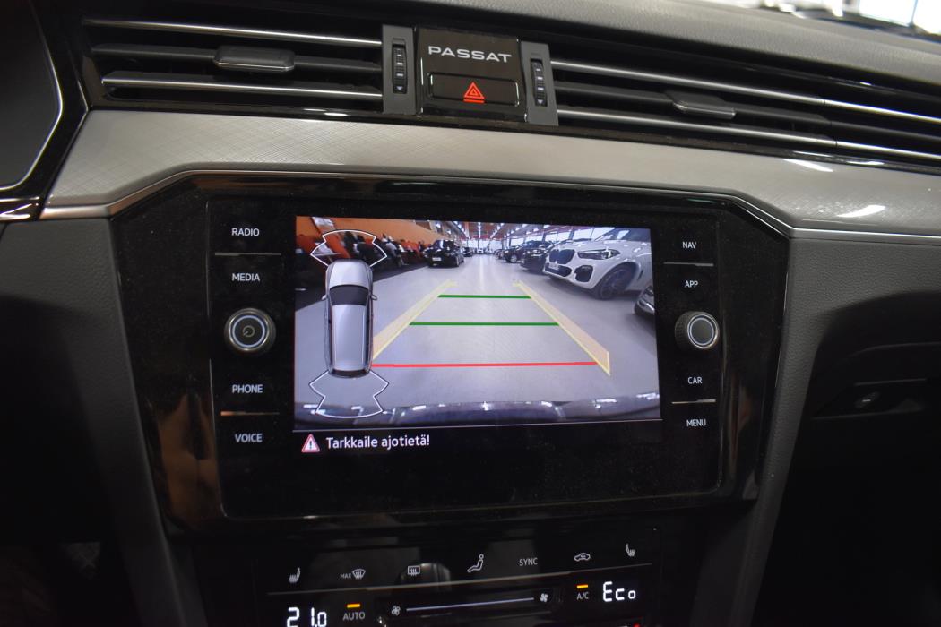 VOLKSWAGEN Passat 2021