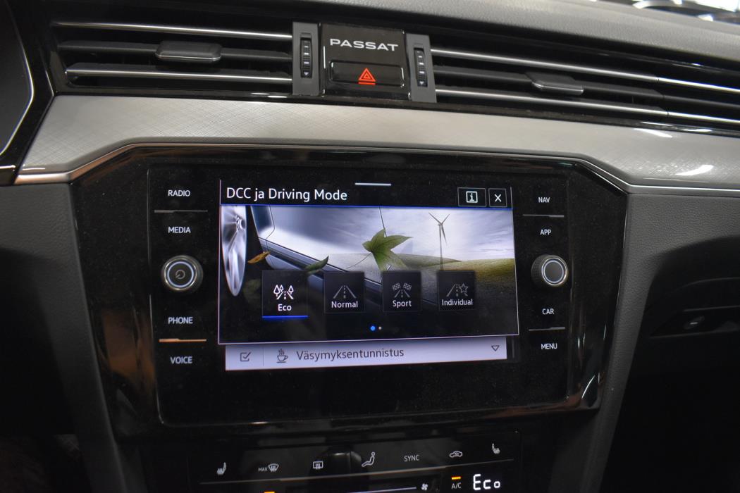 VOLKSWAGEN Passat 2021
