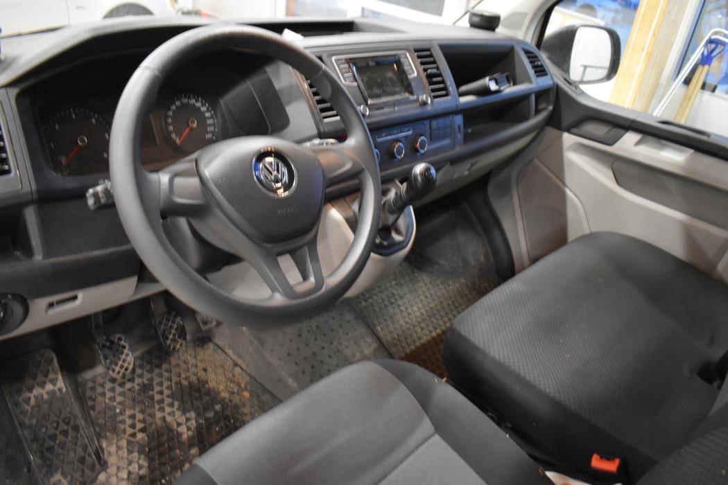 VOLKSWAGEN Transporter 2019