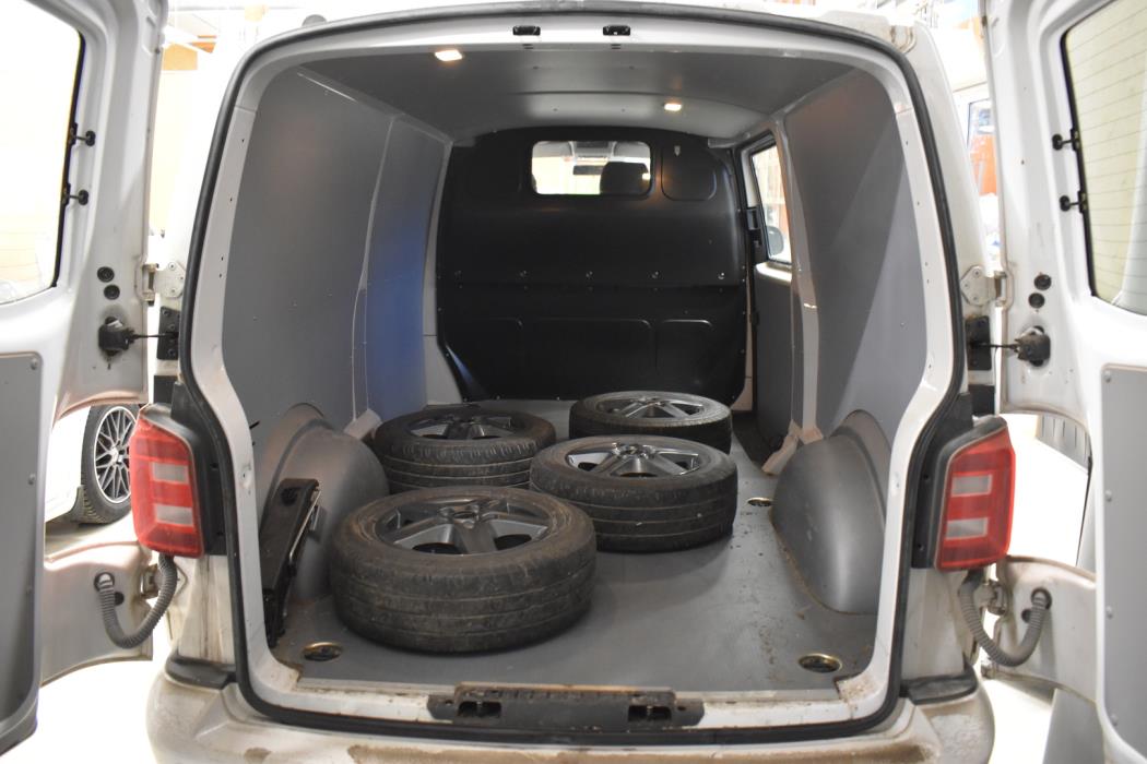 VOLKSWAGEN Transporter 2019