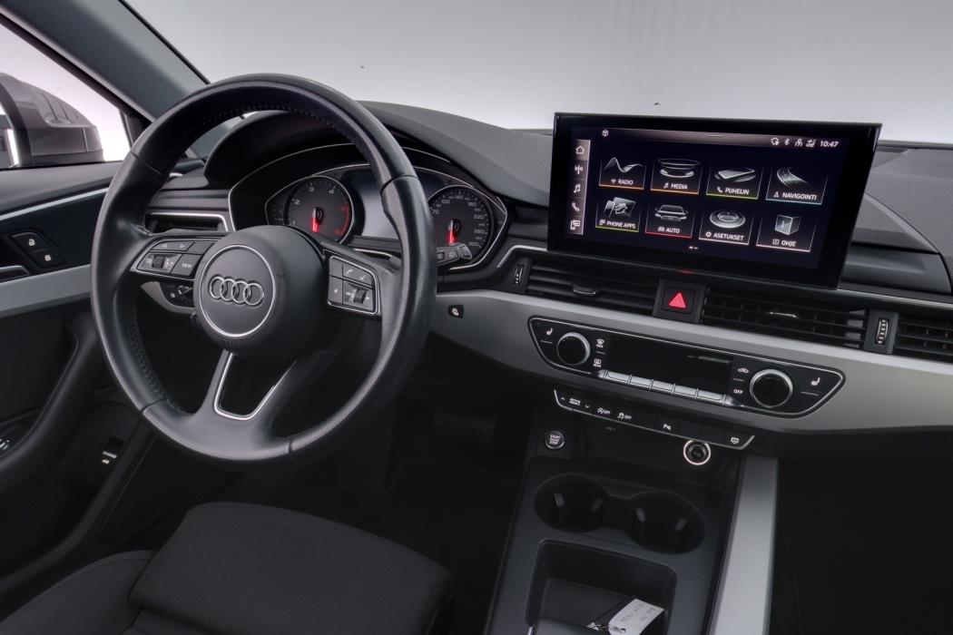 AUDI A4 2020