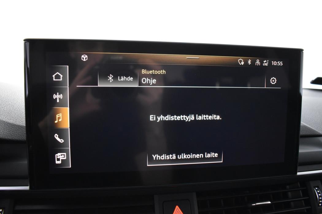 AUDI A4 2020