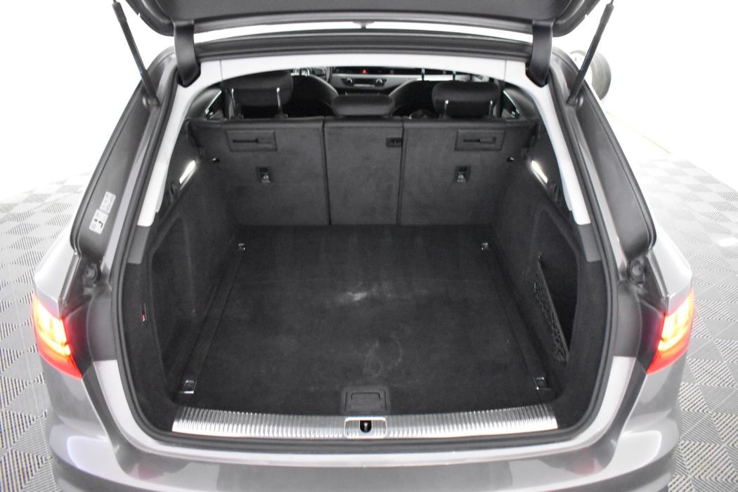 AUDI A4 2020