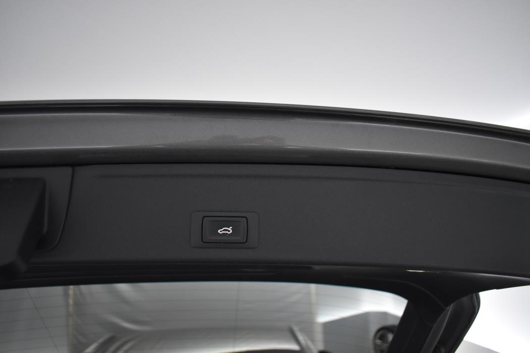 AUDI A4 2020
