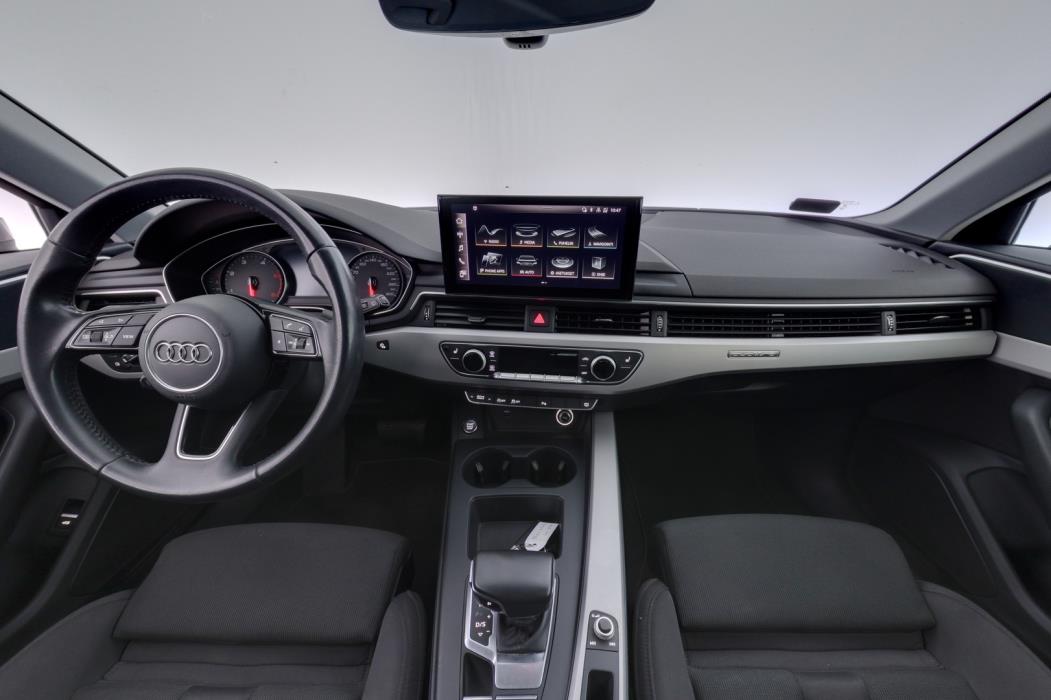 AUDI A4 2020