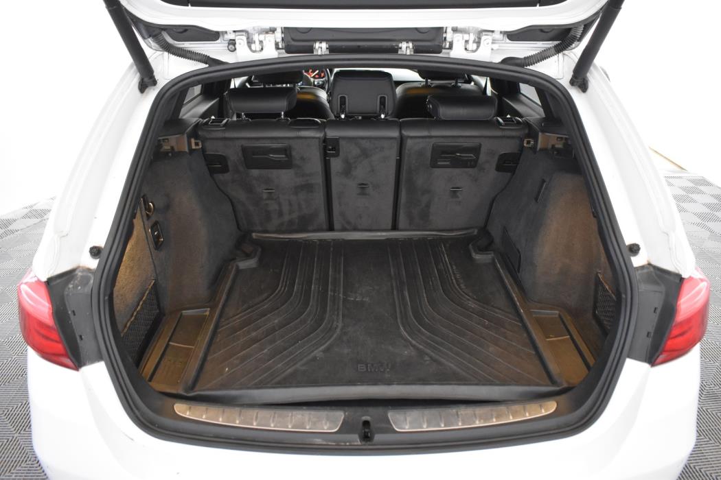 BMW 320 2019