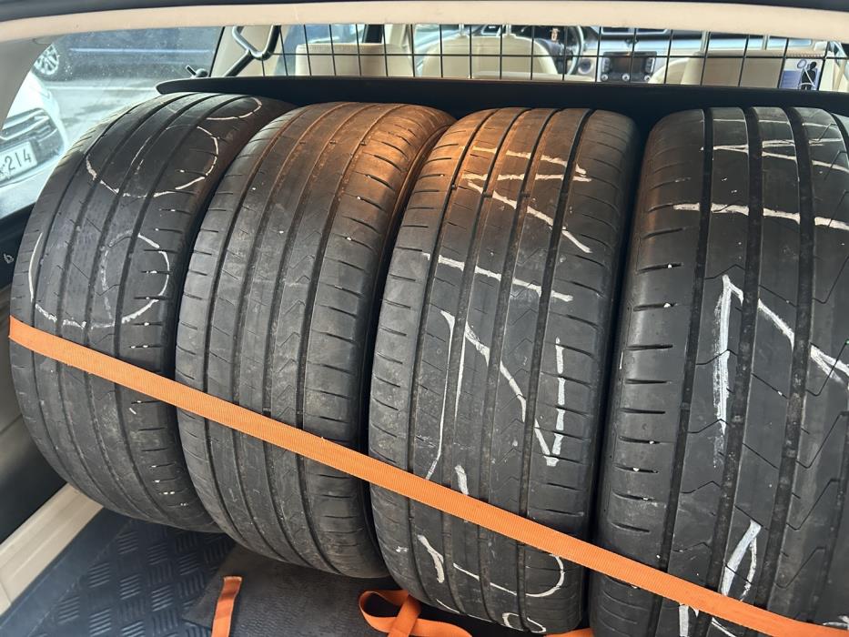 VOLKSWAGEN Passat 2012