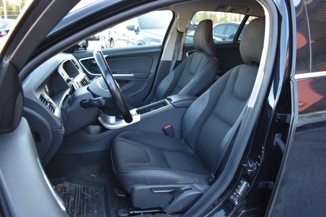 VOLVO V60 2013