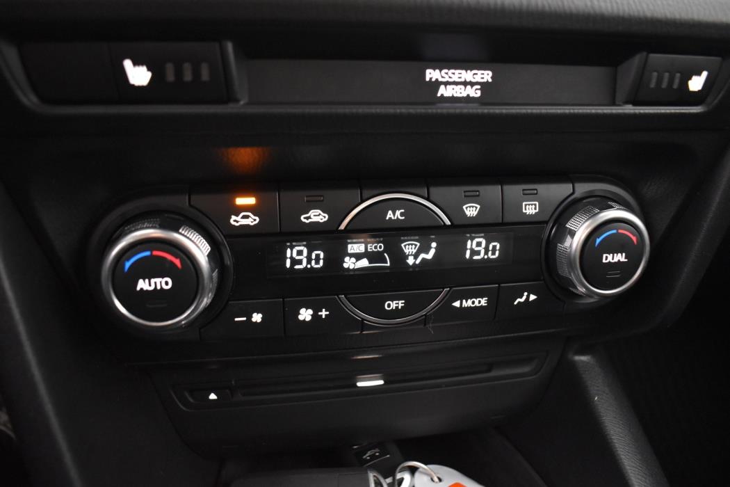 MAZDA 3 2014