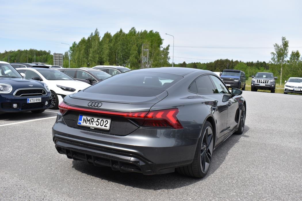 AUDI e-tron GT 2022