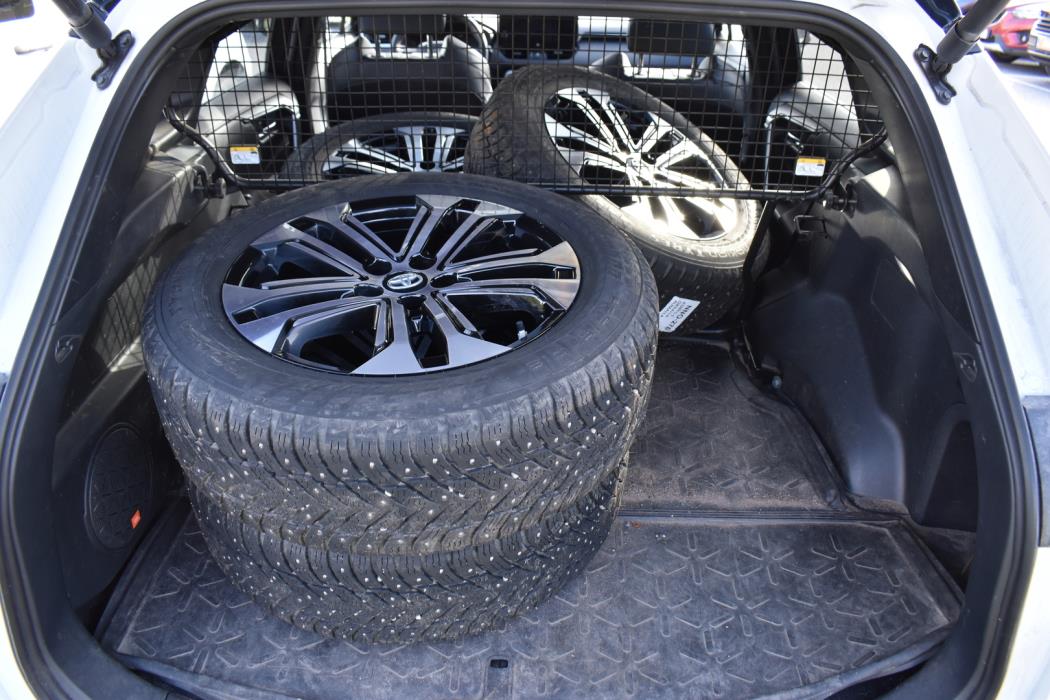 TOYOTA RAV4 Plug-in 2024