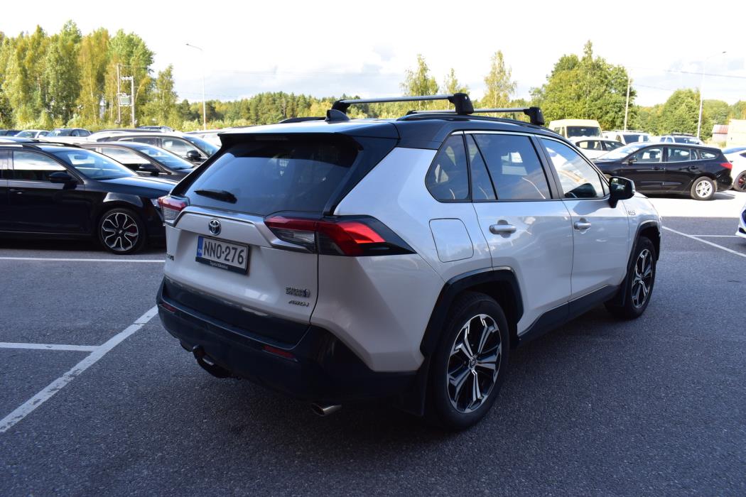 TOYOTA RAV4 Plug-in 2024