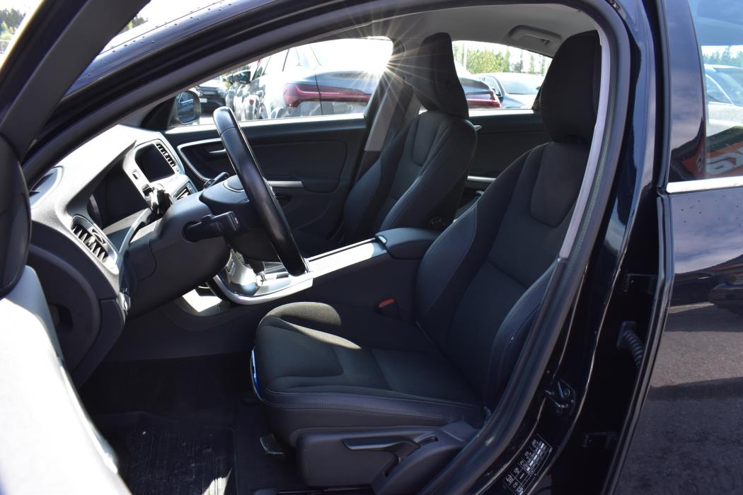 VOLVO S60 2012