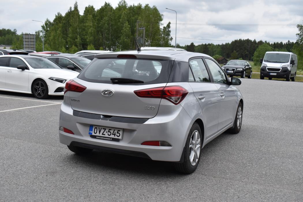 HYUNDAI i20 2018