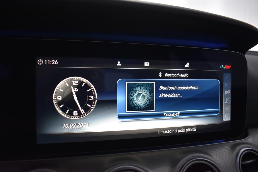 MERCEDES-BENZ E 2018