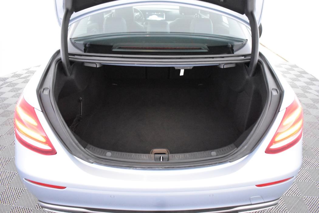 MERCEDES-BENZ E 2018