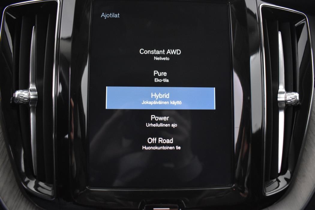 VOLVO XC60 2020