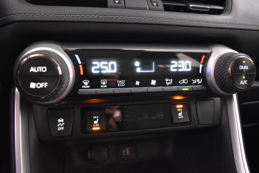 TOYOTA RAV4 2023