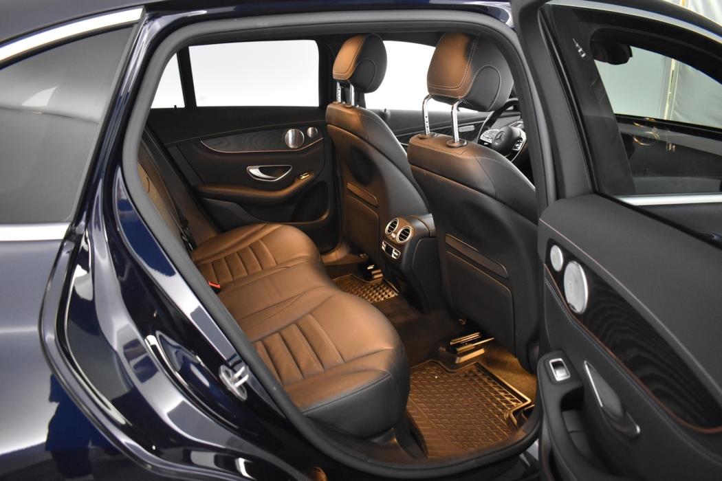 MERCEDES-BENZ EQC 2021