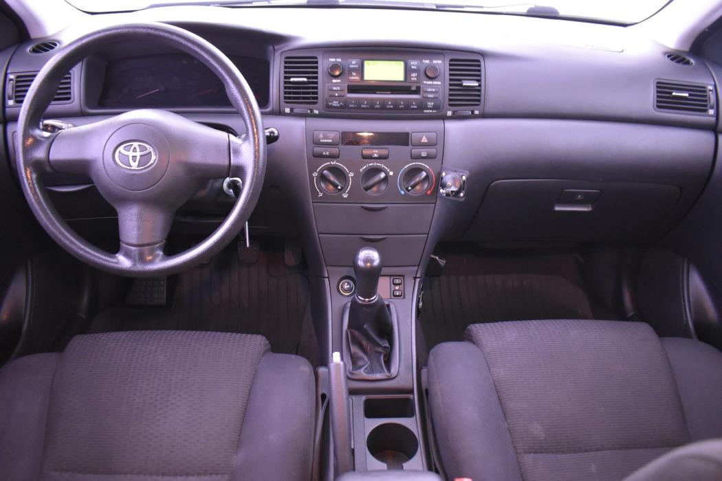 TOYOTA Corolla 2005