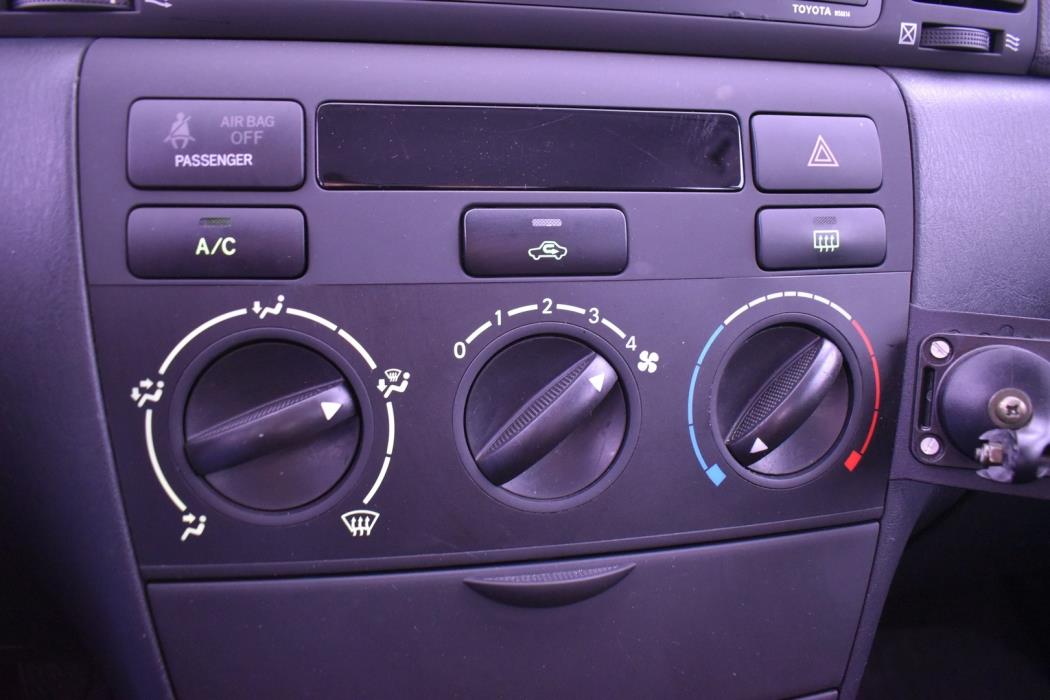 TOYOTA Corolla 2005