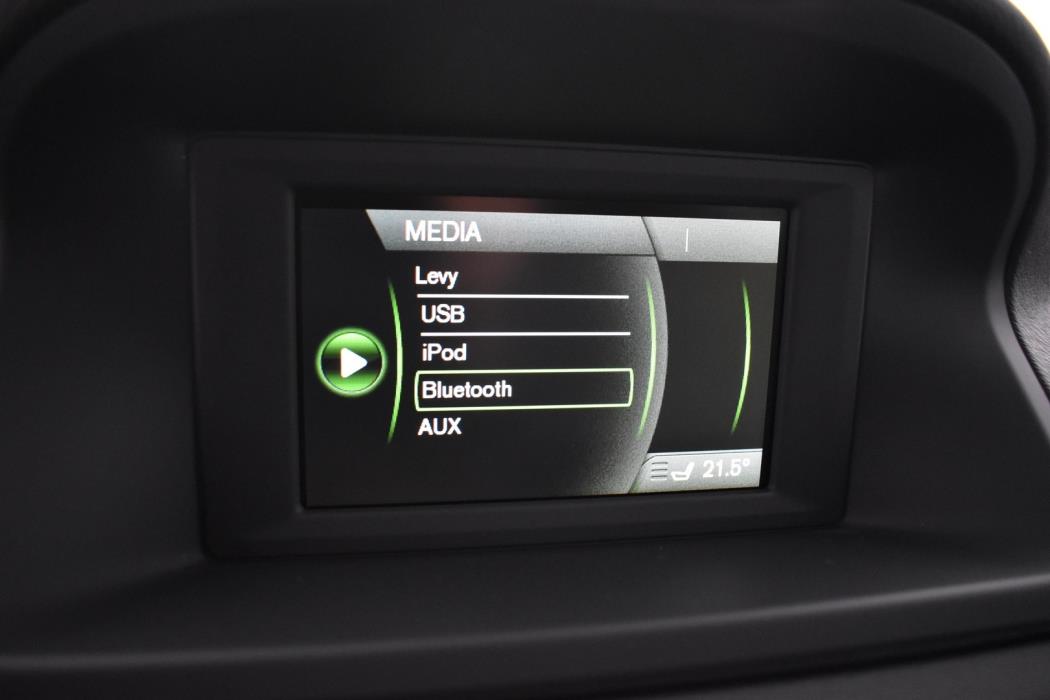 VOLVO V70 2013