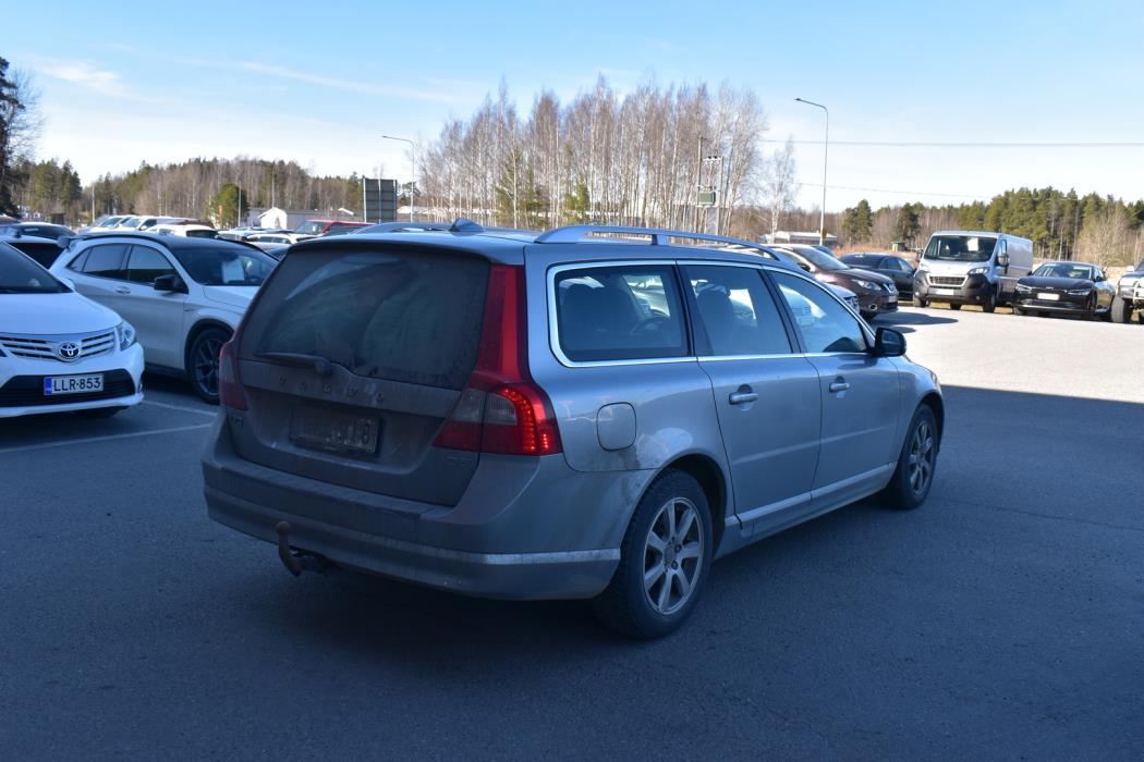 VOLVO V70 2013