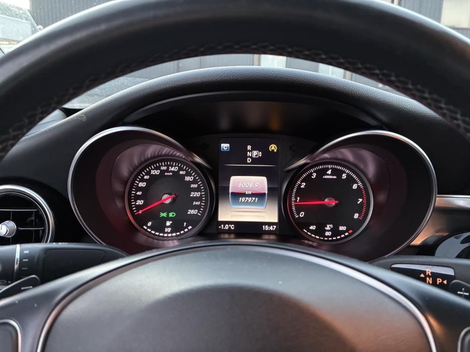 MERCEDES-BENZ C 2015