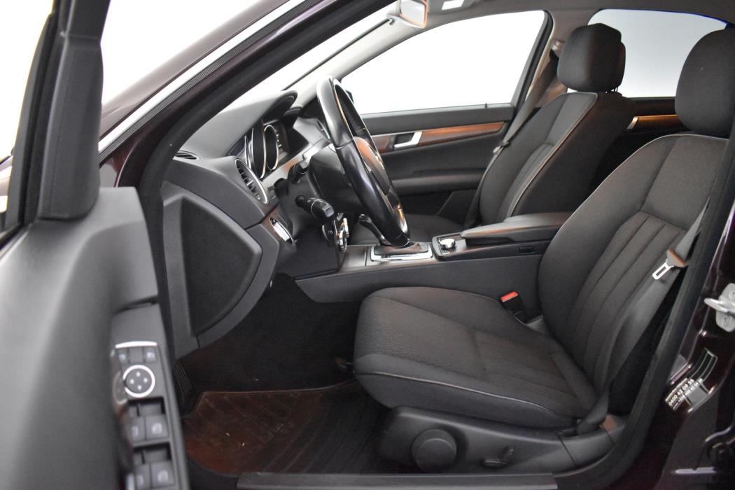 MERCEDES-BENZ C 2011