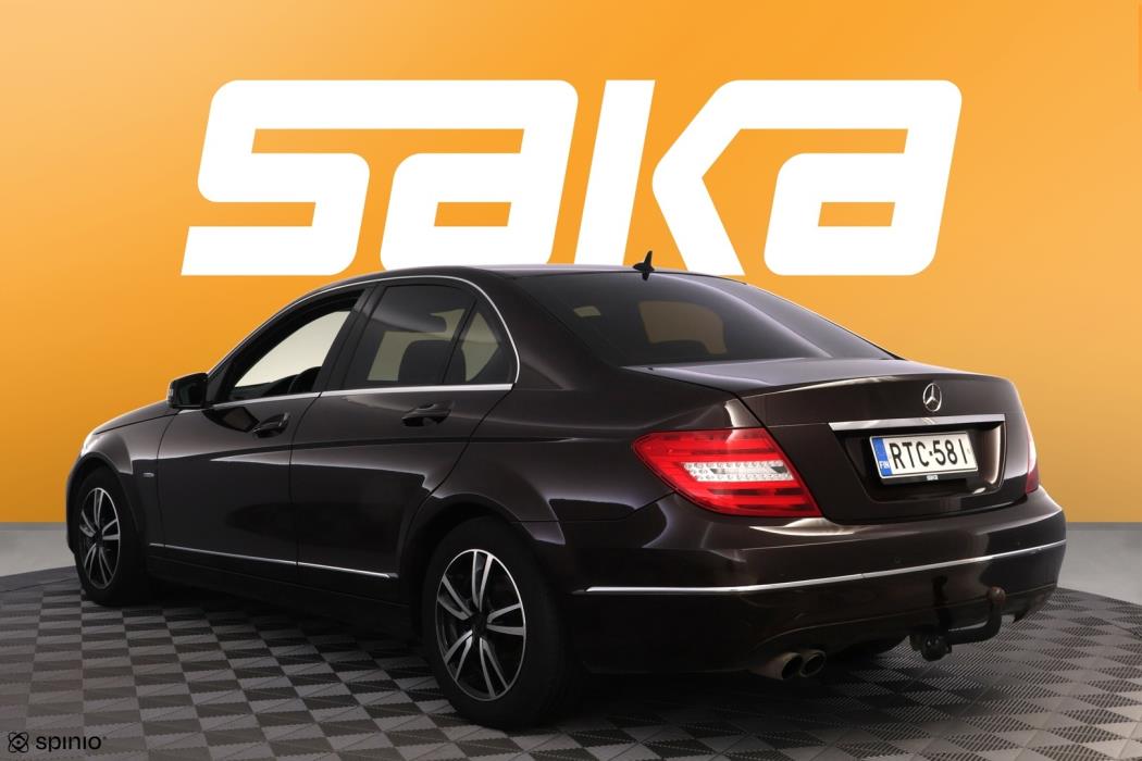 MERCEDES-BENZ C 2011