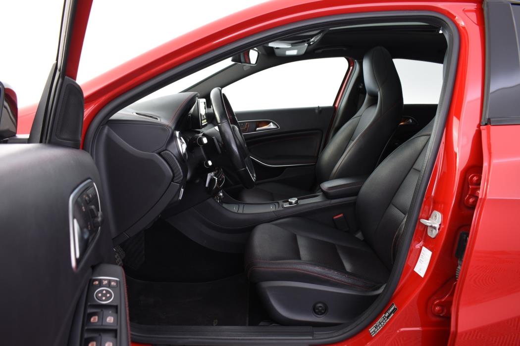 MERCEDES-BENZ A 2014