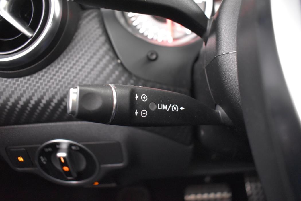 MERCEDES-BENZ A 2014