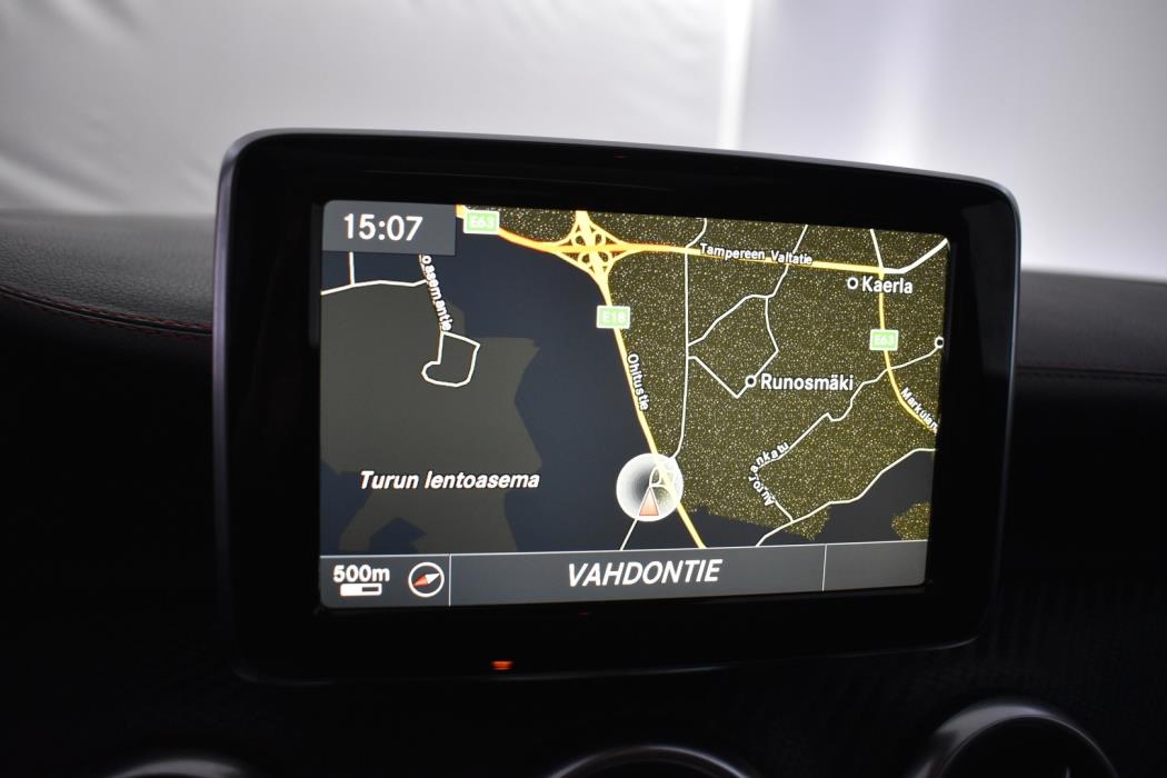 MERCEDES-BENZ A 2014