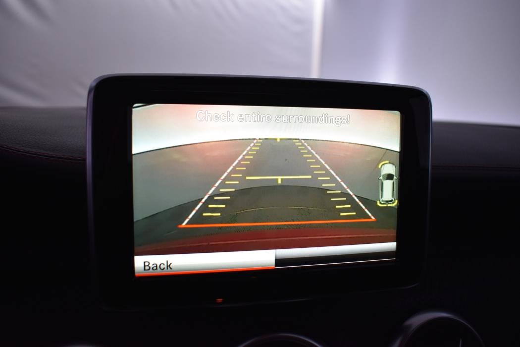 MERCEDES-BENZ A 2014