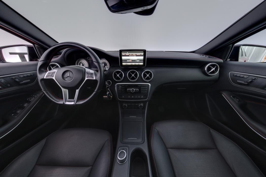 MERCEDES-BENZ A 2014