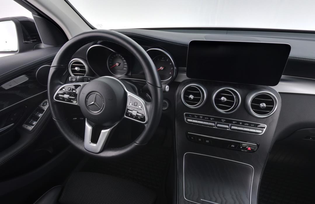 MERCEDES-BENZ GLC 2021