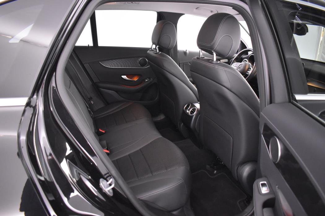 MERCEDES-BENZ GLC 2021