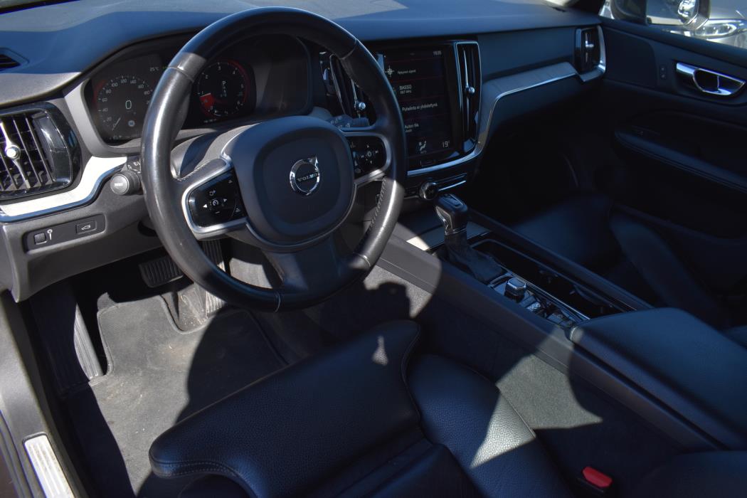 VOLVO V60 2019