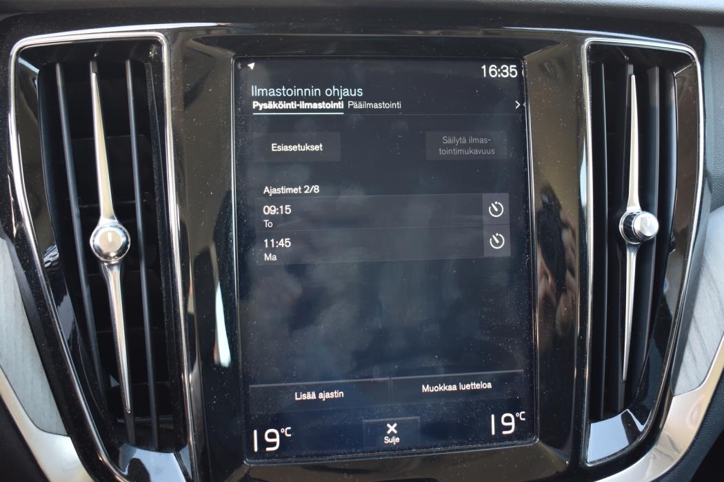 VOLVO V60 2019